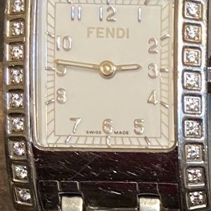 FENDI OROLOGI LADIES DIAMOND BEZEL WATCH